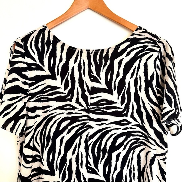 Est. 1946 Zebra Print Black Cream Midi Dress Size Large - Picture 9 of 12